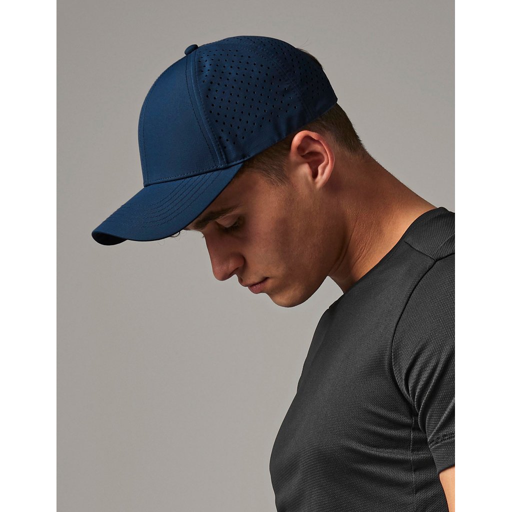 [CB189R] Laser Performance Trucker